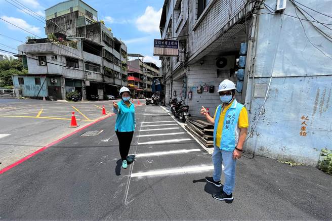 新北市土城区公所近年积极盘点辖内公有地遭占用状况，并进行活化打造成机车停车场、YouBike 2.0站点等公共设施。（蔡雯如摄）
