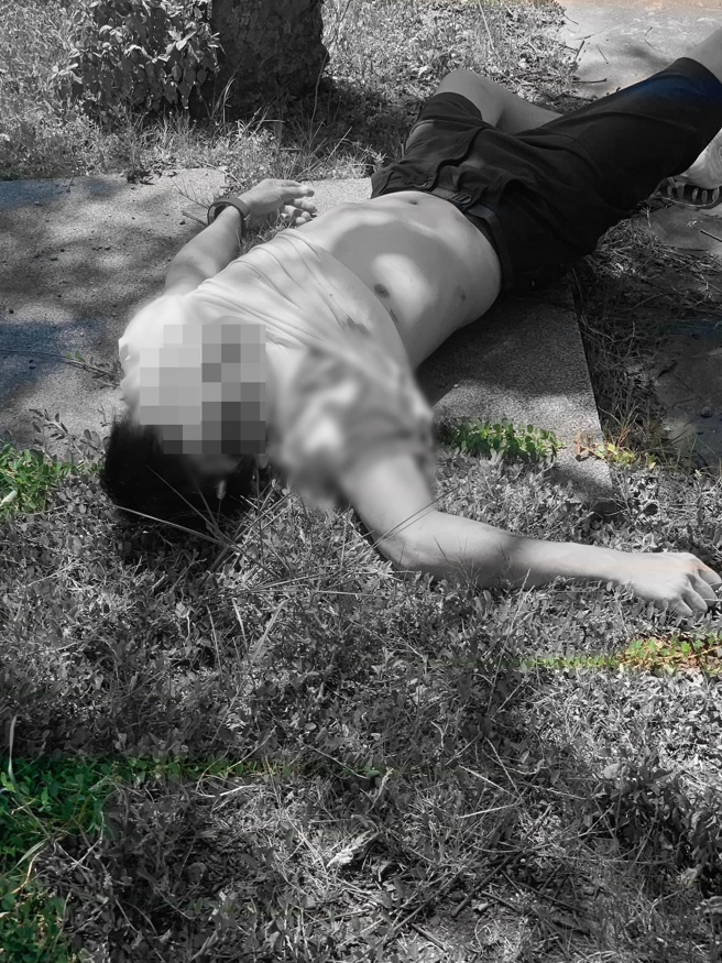 林志颖自撞火烧车，救出后现场画面曝光 ，（图／翻摄自记者爆料网）