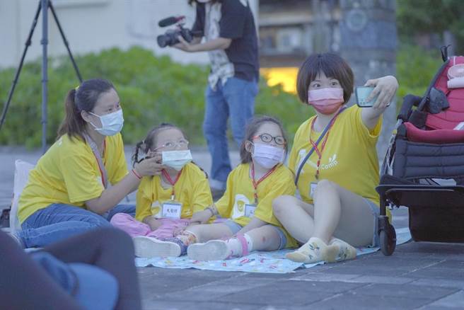 2022脑麻海洋教育营队热烈报名中，第二梯次高雄场8／23-25、第三梯次新北场9／3-9／5举行。（中华脑麻协会提供／林良齐台北传真）