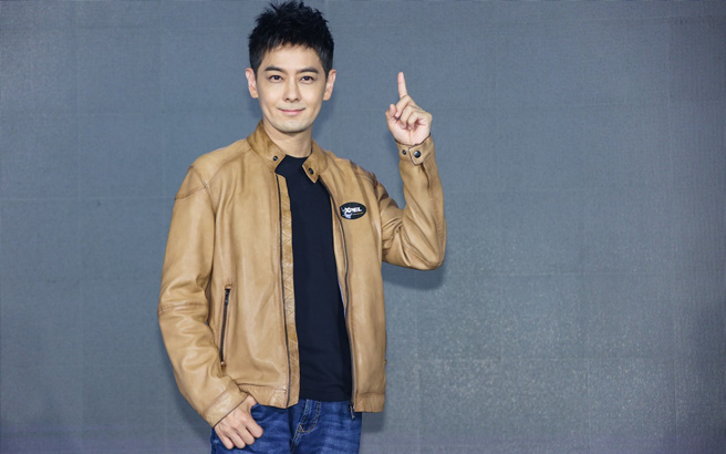 艺人林志颖驾驶白色特斯拉自撞，父子送往林口长庚医院救治。(中时资料照)