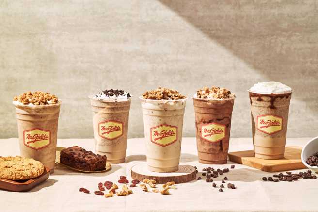 知名美式大饼乾专卖店，復古特色门市˙7/25微风广场盛大开幕。(戴志扬翻摄)