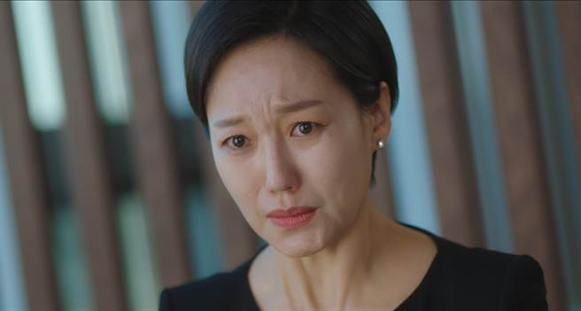 陈庆得知朴恩斌是自己亲生女儿的反应，反应逼哭网友。（Netflix提供）