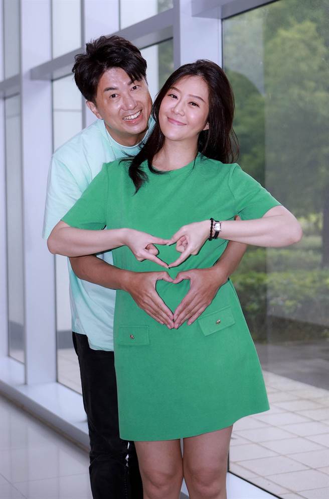 9月将过42岁生日的文汶，自然怀孕喜极而泣「给很多人希望」。（民视提供）