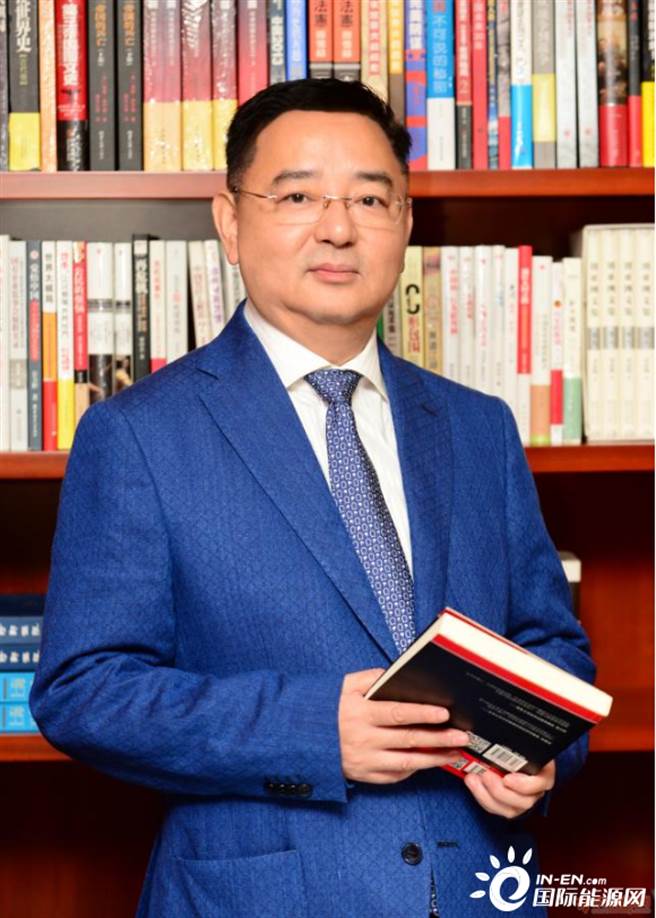 上海电气集团前董事长郑建华被双开：私藏阅看违禁书籍。（国际能源资料照网）