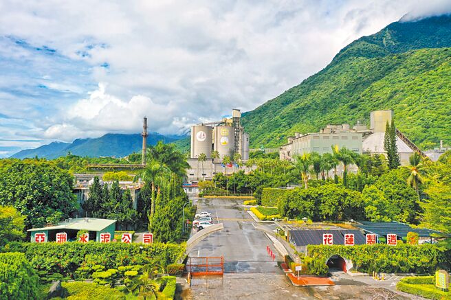 亚泥花莲厂，希望能成为社区居民最佳的生活依靠，一同期许共存共荣。图／亚洲水泥提供