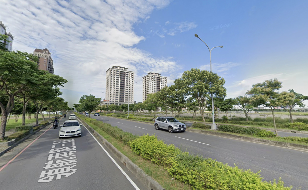 領航南路地理位置優越，為青埔高鐵特區主要幹道。(圖/翻攝自Google街景)