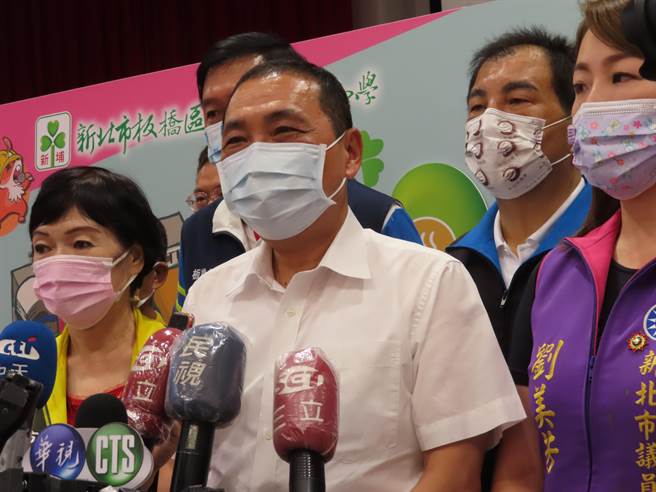 蔣萬安邀新北立委洪孟楷進發言人團隊 侯友宜：會共同努力。（葉德正攝）