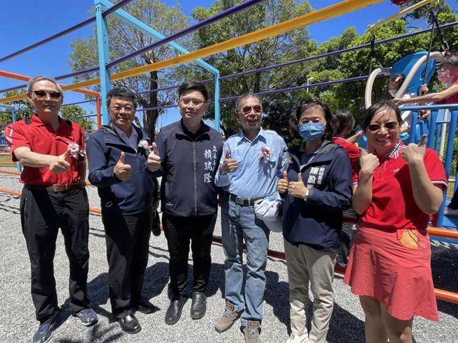 台湾中油为了回馈地方同时带动当地发展与高市府共同打造的「中油海洋天堂休憩园区」23日正式揭牌启用。（洪浩轩摄）