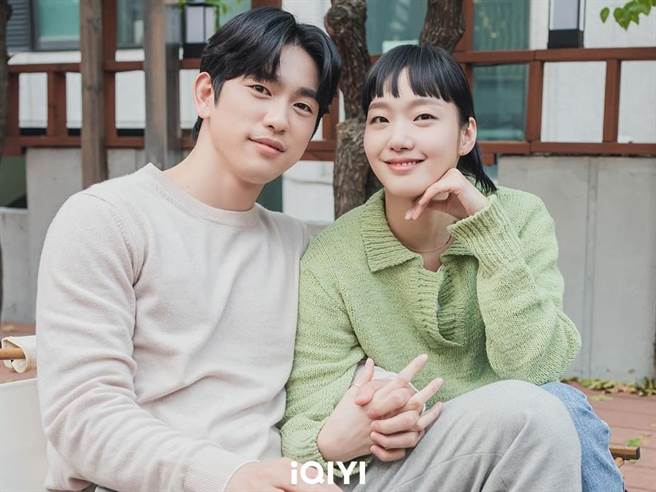 金高銀與朴珍榮原已論及婚嫁，最後仍以分手收場。（愛奇藝國際站提供）