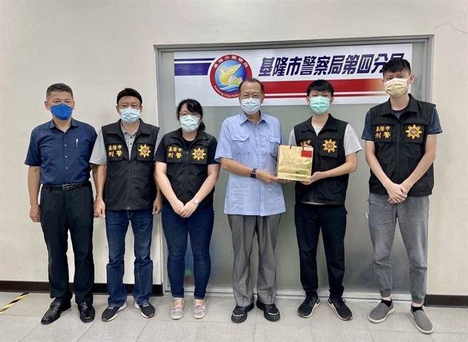 基隆市警察局第四分局接连破获扫黑、缉毒大案，新任局长张树德特别嘉奖，讚许警察同仁的努力与贡献。（基隆市警察局提供／张志康基隆传真）