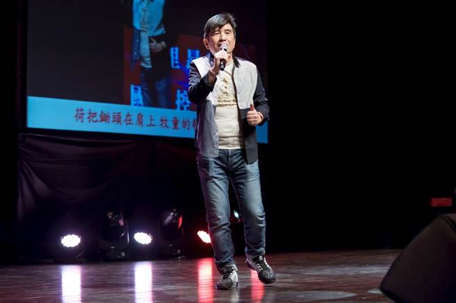 民歌教父叶佳修。（蔡明亘摄）