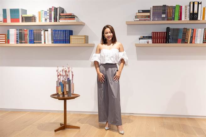 赖慧如出席「浮雕肖像计画」展览开展记者会。（宝吉祥集团提供）