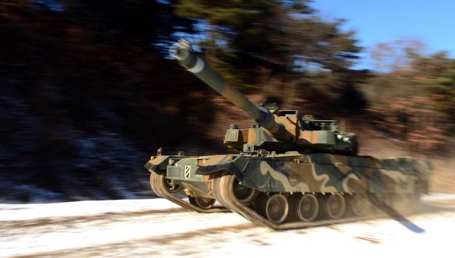 在俄乌战争引发的危机感下，波兰准备向韩国採购大量武器系统，包括战车、自走炮、战机等。图为韩国陆军K2战车。（图／韩国陆军脸书）