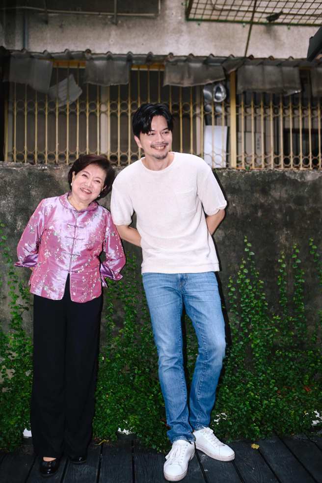 江常輝和陳淑芳殺青後意外感情變超好。（鄧博仁攝）