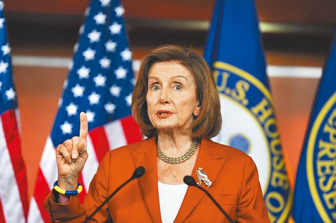 傳美國眾議院議長裴洛西（見圖）可能於8月訪台。（路透）