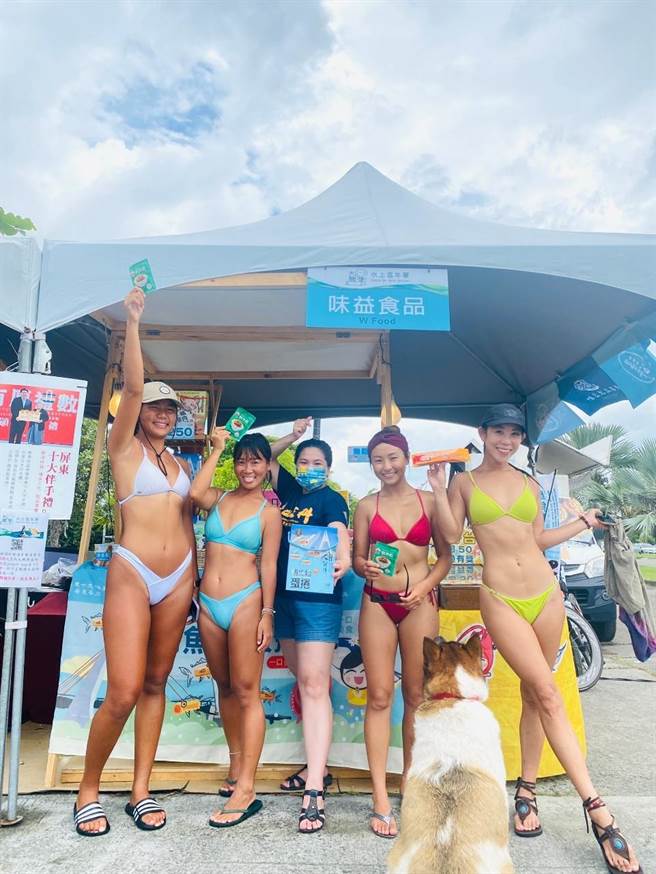 东港大鹏湾水上嘉年华5天活动破5万人次参与，在地观光业者看好后续发展。（谢佳潾摄）