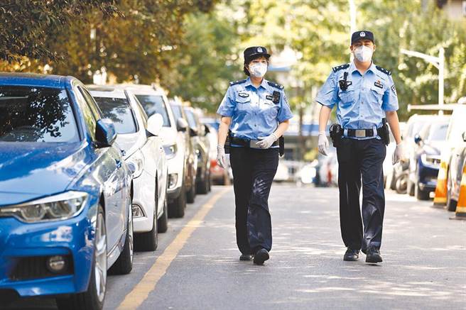 大陸公安部25日說明，從2018年以來共打擊黑惡組織多達1.66萬個。（中新社）