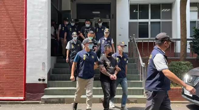 坤舆暴力事件，苗栗警方再拘捕陈姓主嫌等11人。（李京升摄）