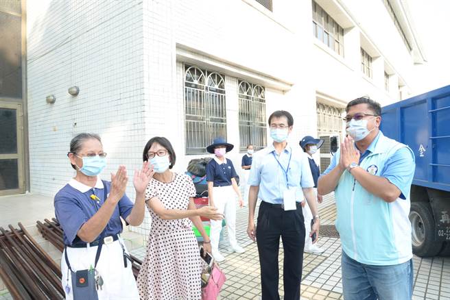 為期5天的嘉義市品牌科普盛事「科學168教育博覽會」今畫下句點，教育處長林立生到場感謝辛苦的工作人員。（嘉義市政府提供∕呂妍庭嘉義傳真）