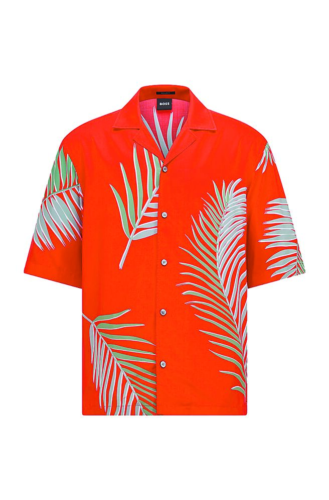 BOSS橘紅色印花古巴領襯衫，4800元。（BOSS提供）