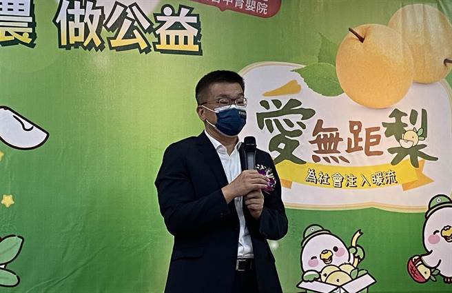 民进党台中市长参选人、立法院副院长蔡其昌表示，推出社会住宅、营养午餐免费政见是要鼓励年轻人多生孩子，要对年轻人友善。（陈淑芬摄）