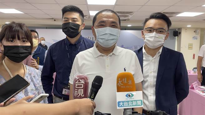 针对柯文哲预言2024以无党籍参选的发言，新北市长侯友宜回应，自己现在是市长，每天还是以市政工作为主。（吕健豪摄）