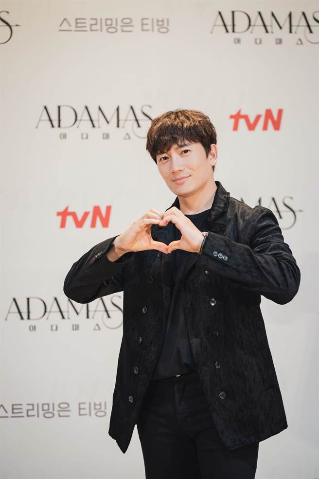 池城再度挑战一人分饰多重角色直呼困难。（Disney＋提供）