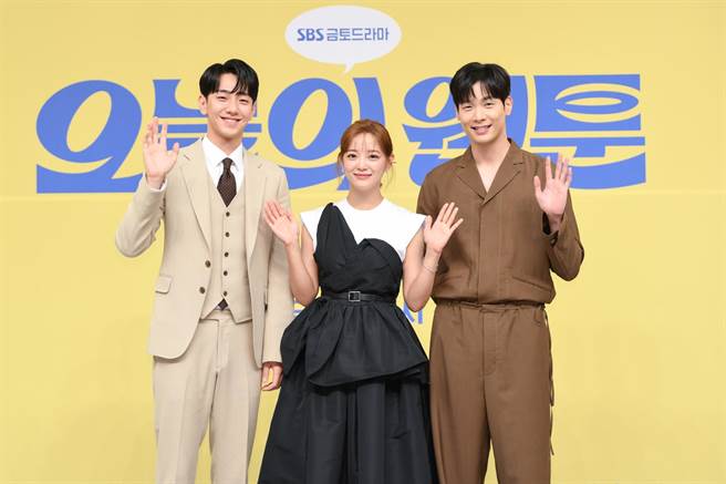 南润寿（左起）、金世正、崔丹尼尔出席《今日的网漫》记者会。（friDay影音提供）