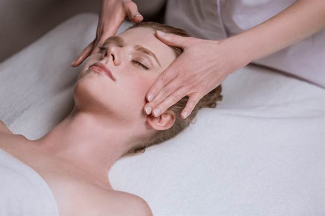 Sisley 奇蹟明亮眼部护理。（Sisley 提供）