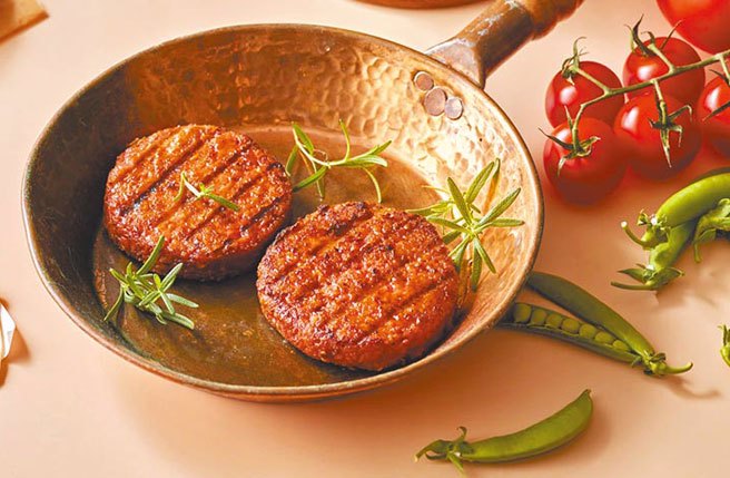 图为植物肉汉堡排示意图。(资料照片)