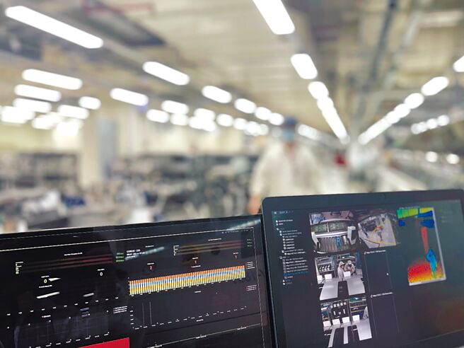 迈入5G世代，英业达积极扩充5G专网系统整合与架构的能力，将自身拥有的世界级制造工厂转型为5G智慧工厂。图／业者提供