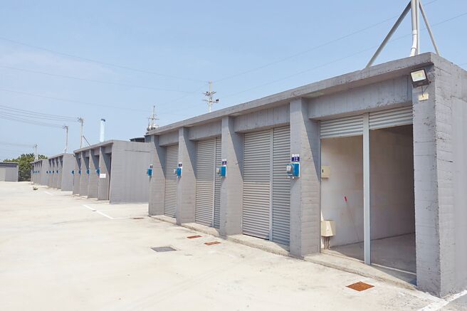 位在台中梧栖的小型工业厂办，邻近台中港加工出口区，且近61快速道路、国道3号，交通方便。图／业者提供