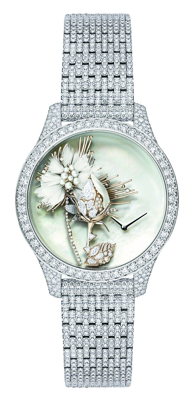 Dior Grand Soir Herbier面盤上的驚人工藝，展現Dior的藝術實力。（Dior提供）