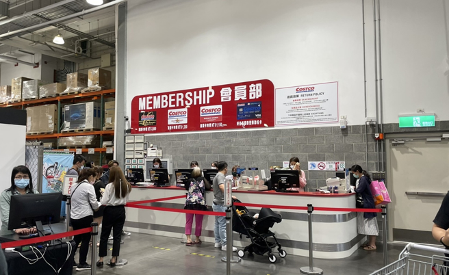 人妻堅持不辦好市多會員，總是麻煩高中同學一起去，引起網友討論。（本報系資料照）