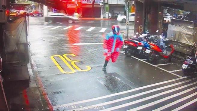 与庙公债务纠纷，男花1万元找人放火烧四面佛，最后判刑出炉。(中时资料库)