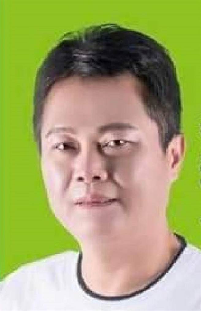 民进党籍李龙飞参选云林县口湖乡长，与民进党提名人吕老乾对垒，引发「茶壶里的风暴」。（摘自李龙飞脸书）