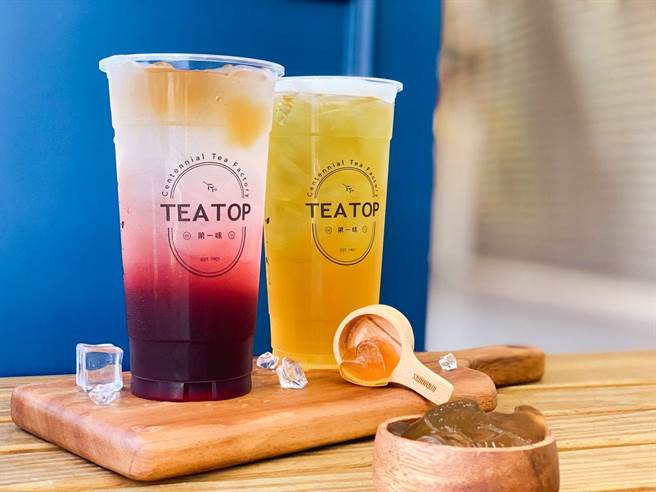 TEA TOP限定门市推出免费加爱心茶冻活动。（TEA TOP提供）