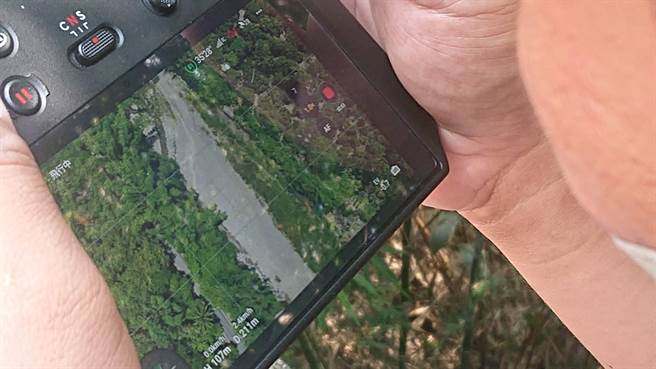 台中滷味摊枪击案进入第4天，警方大规模搜山追缉凶嫌，仍无所获。（警方提供／陈淑娥台中传真）