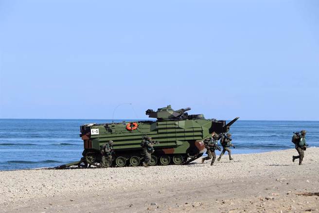 图为陆战队在汉光演习猪演练抢滩登陆。(谢佳潾摄)