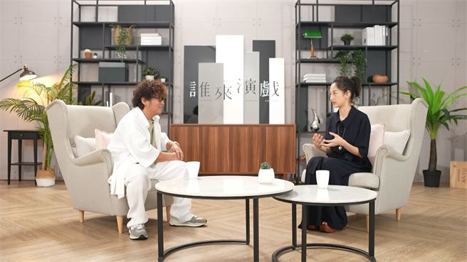  简嫚书分享演出《她们创业的那些鸟事》「林美季」的心路歷程。（镜电视提供）