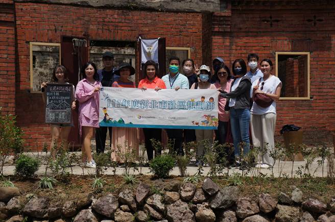 致理科大师生及社区规画师重新赋予红砖房新生命。（万里区公所提供）