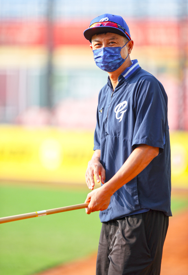 富邦悍将总教练丘昌荣。（资料照，陈麒全摄）
