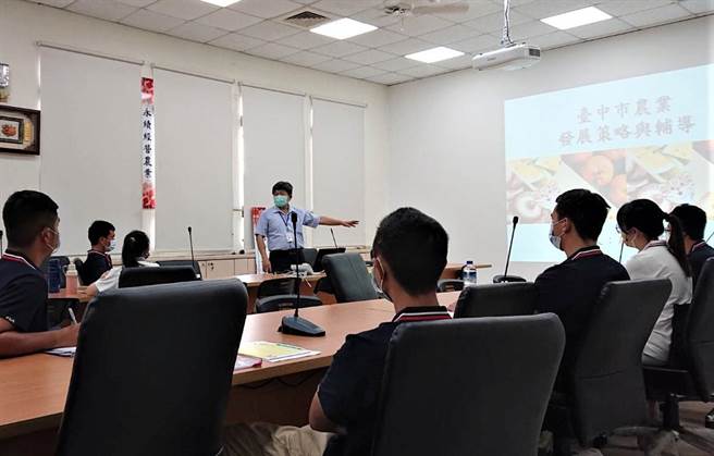 台中市青農培訓農業基礎課程28日開課。（台中市農業局提供）