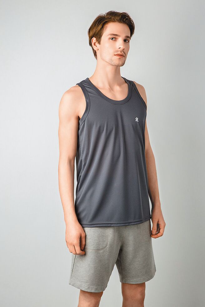 MONTAGUT抗暑涼感內著，特價499元起。（MONTAGUT提供）