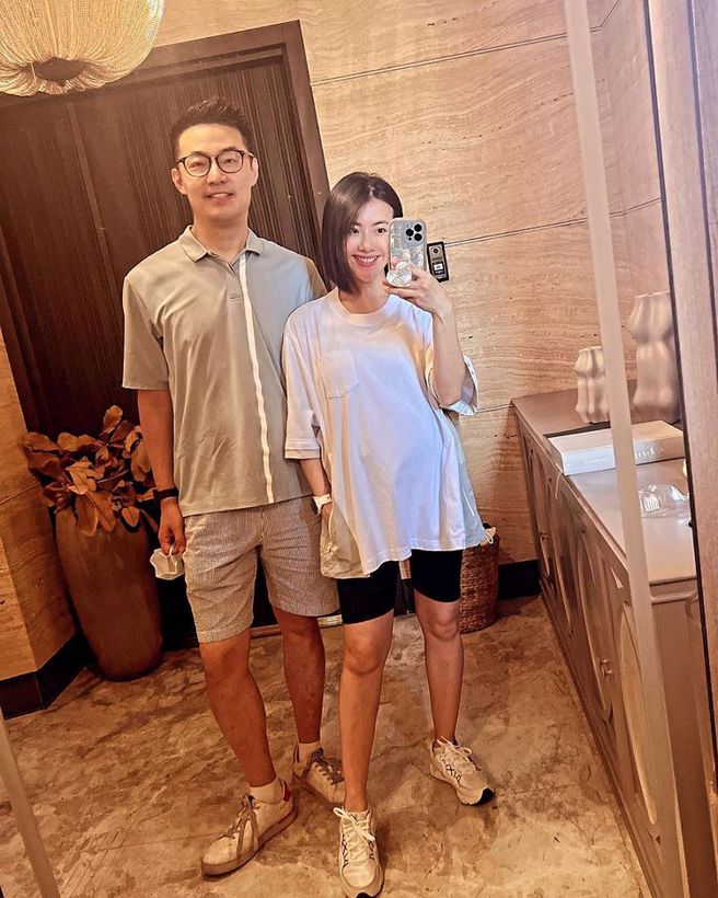 叶安婷和富商老公Tony同框晒恩爱。(图/叶安婷 IG)