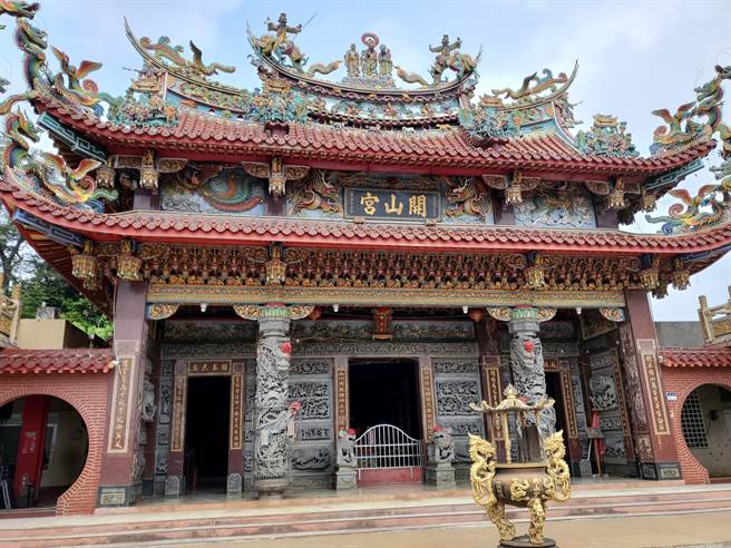 位于云林县崙背乡枋南村的「开山宫」是全台奉祀介之推的8座寺庙之一。（周丽兰摄）