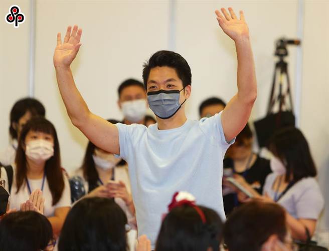 民進黨台北市長參選人陳時中批評雙城論壇1.5小時花95萬卻沒成果是浪費，國民黨台北市長參選人蔣萬安今炮轟陳眼光狹隘。（本報資料照片）