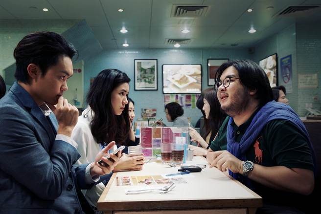 《遍地黄金》由胡子彤（左起）、伍咏诗和徐浩昌主演。（华映提供）