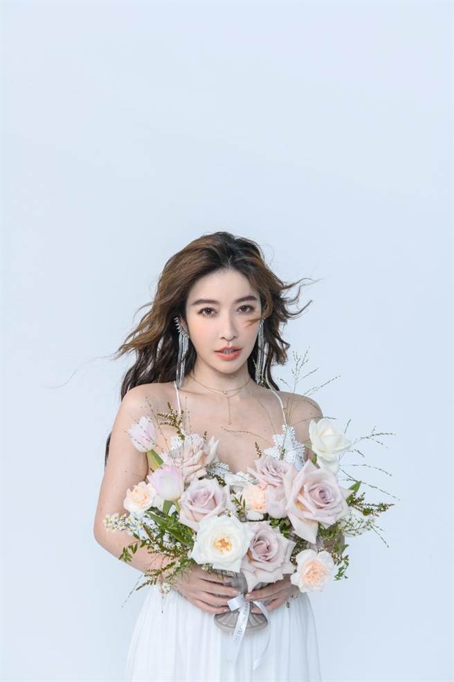 许维恩和老公王家梁悄悄筹备年底婚礼。（维恩原创提供）