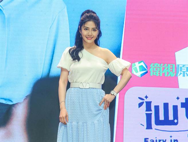 韓瑜演了20年台語劇，突接國語發音戲劇不太習慣。（衛視提供）